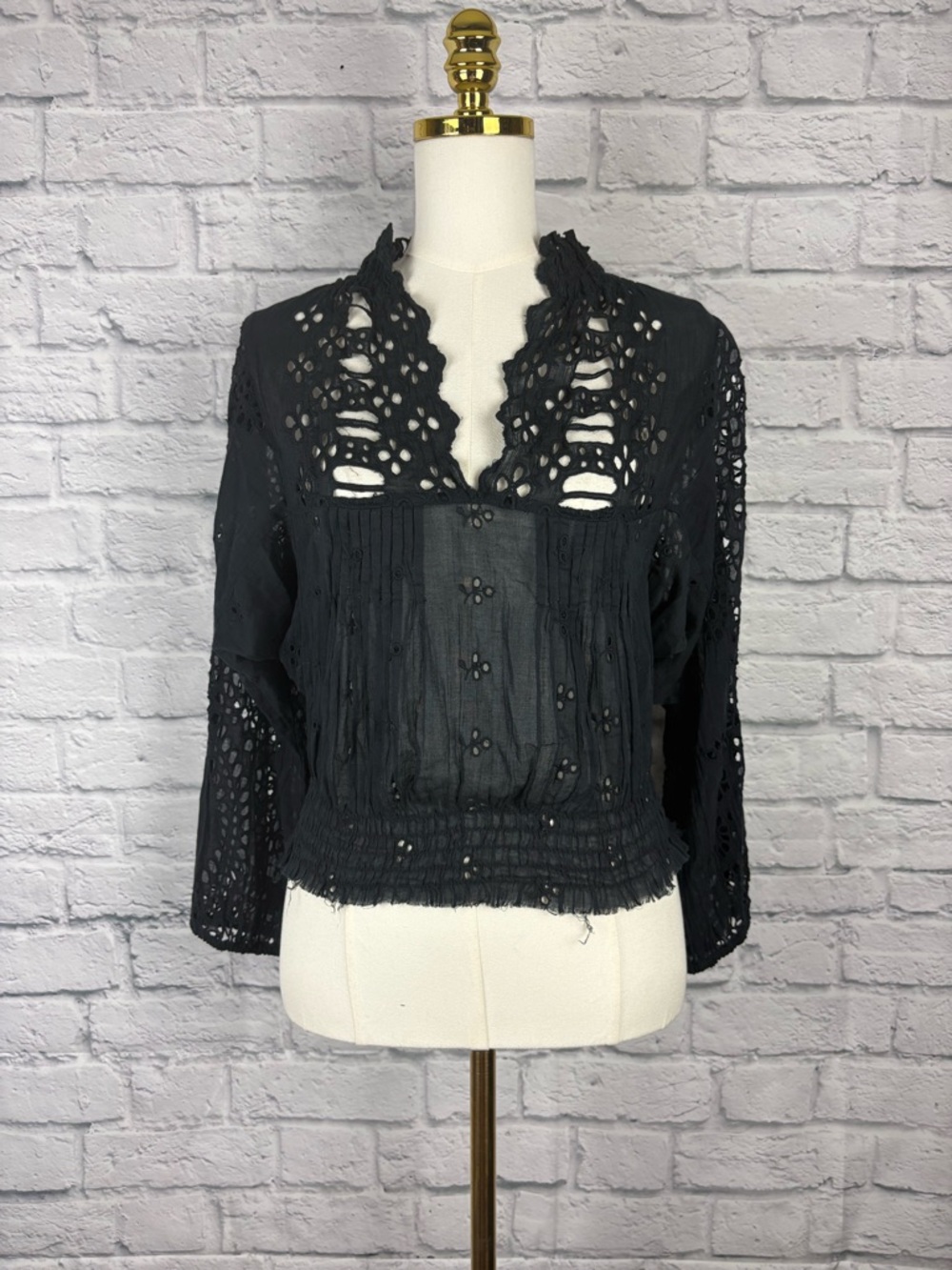 Free People One eyelet top size S - Picture 2 of 10